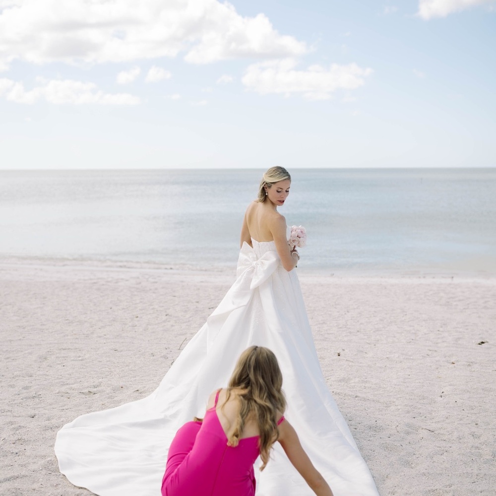 Elegant Strapless White Wedding Dress